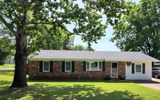 Nice Brick Home on 2 Lots Poteau, Ok