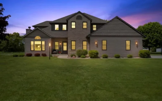 4 Bedroom 3.5 Bath Home in Columbia County Wi