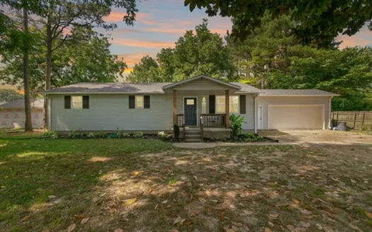 Stunning Remodeled 3 Bed 2 Bath Home in Milan, Tennessee