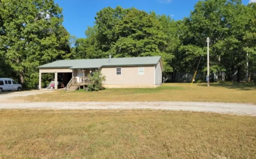 Family Home at the Edge Of Town for Sale in West Plains, Mo