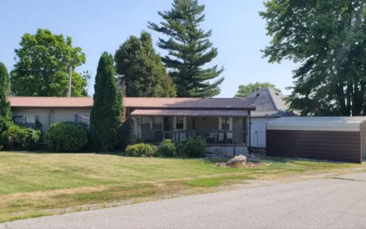 Move in Ready Single Wide Home for Sale