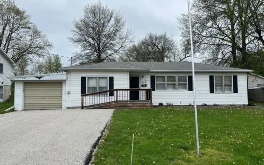 Ranch Style Home for Sale in Albany, Mo