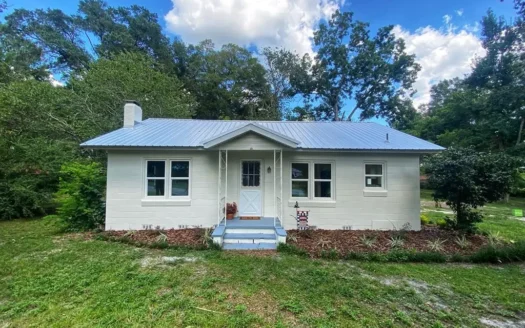 Remodeled 2/1 Home in Trenton Florida!
