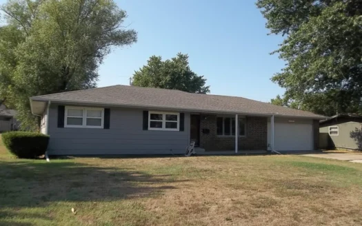 Home for Sale in Chanute, Ks