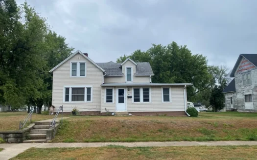 1.5 Story for Sale, Near School, Woodbine, Ia Harrison Co