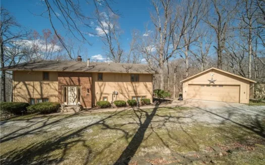 Home for Sale in Gravette