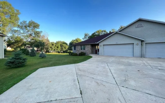 Condo/duplex for Sale Portage Wisconsin