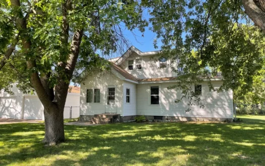 3 Bdrm Home for Sale in the Twin Cities – Centennial Schools