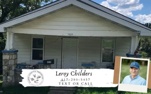 Home in Town on Corner Lot for Sale in Thayer, Mo