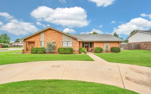 Home for Sale in Elk City, Oklahoma