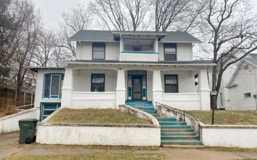 Old Home with Original Charm in Keokuk, Ia