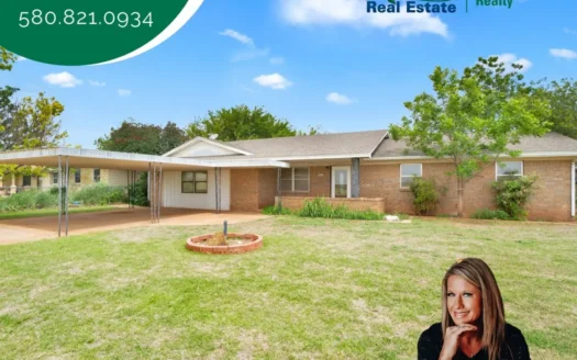 Home for Sale in Sayre, Oklahoma