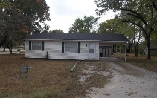 Home for Sale in Chanute, Ks