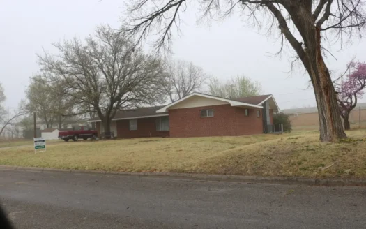 3 Bedroom 2 Bath Home in Coldwater, Kansas