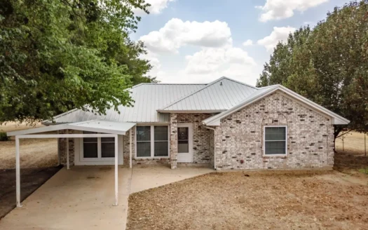 Home with Shop for Sale in Paris Tx