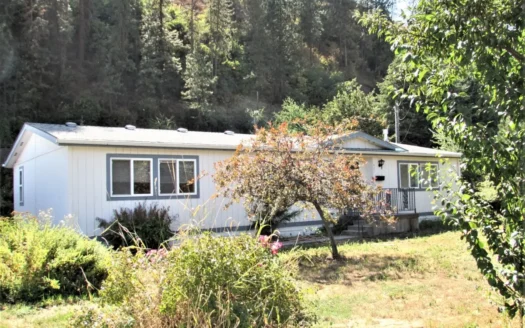 Peaceful Secluded Home in Colfax!