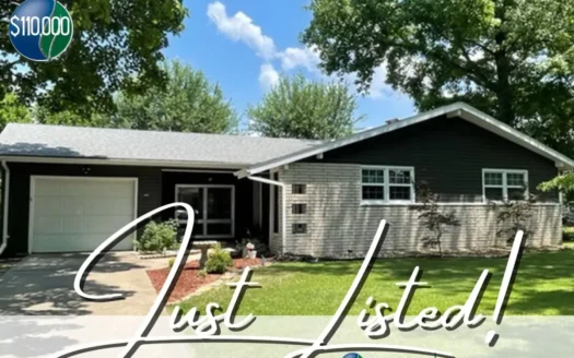 El Dorado Springs Missouri Home in Town for Sale