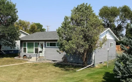 4 Bedroom 2 Bath Glendive Mt