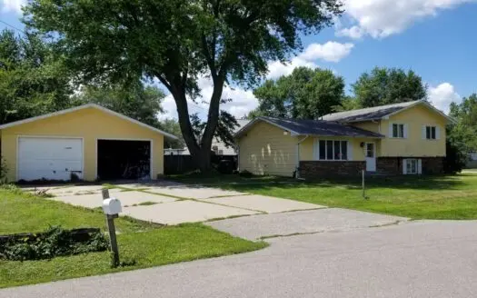 Split Level Albia, Ia Home for Sale