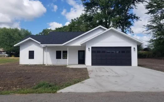 Newly Constructed Albia Home for Sale