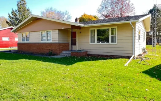 3 Bedroom Ranch in the Village Of Fall River