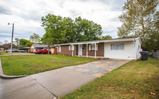 Four Bedroom Home for Sale Move-in-ready!