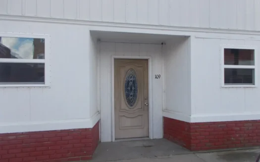 King City, Mo Apartment Potential for Business Use