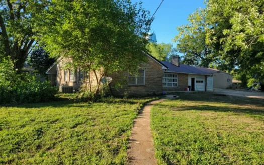 Country Home on the Edge Of Town on 3 City Lots W/ Shop