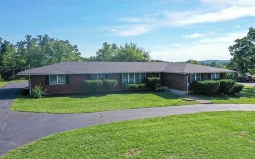 4 Bedroom Home for Sale Near R-80 High School