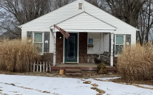 2 Bedroom, 1 Bath Home, Palestine, Il