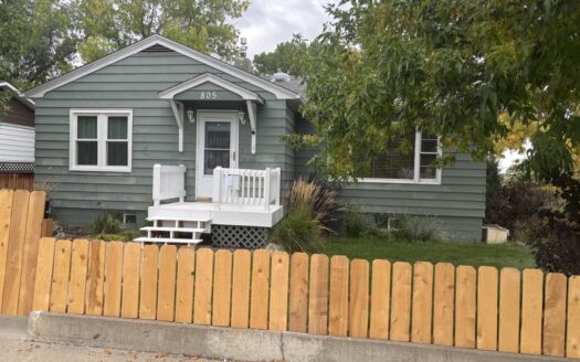 Nicely update home on large Lot in Montana