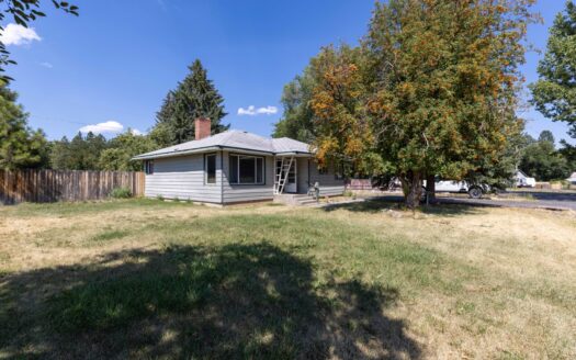 Eastern Oregon Three Bedroom Home in Hines