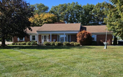 Super Nice Ranch Home in Upper Sandusky with Large Lot -3 Br