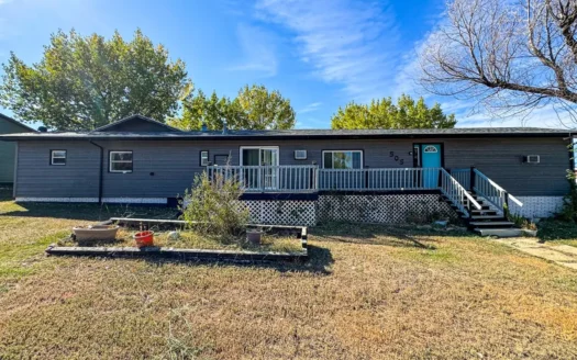 Spacious Manufactured Home in Baker MT