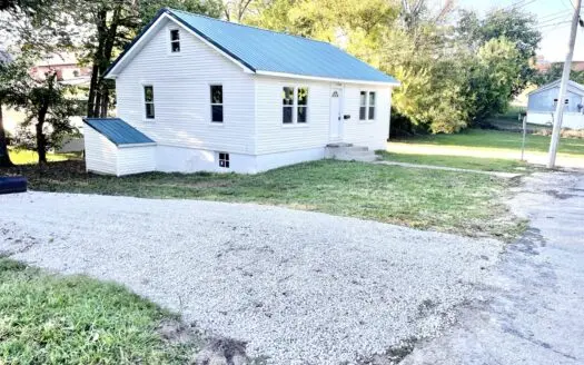 Remodeled 2 Bedroom Home for Sale in Salem, MO