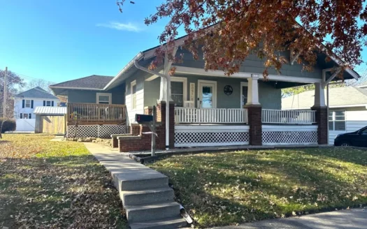 Charming 2 Bedroom Home in the Heart of Chillicothe!