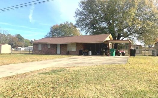 Residential Home In De Kalb Texas For Sale