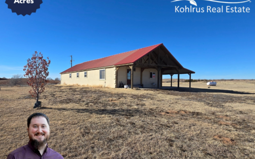 Stunning Stucco Home on 6.96± Acres of Land in Buffalo, OK!