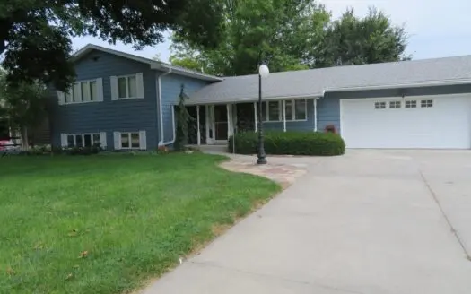 4 Bedroom Country Home for Sale in Missouri Valley, Iowa