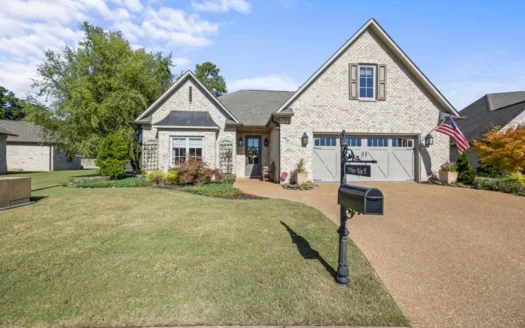 Luxury Gated Home in NW Jackson TN – Chef’s Kitchen, EV Charger