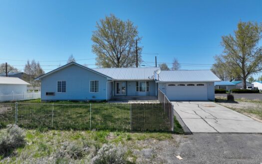Eastern Oregon Three Bedroom Home