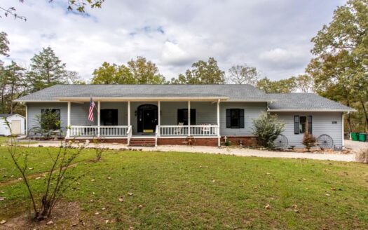 Riverfront Home for Sale in Cherokee Village AR
