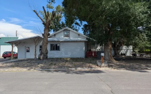 Eastern Oregon Four Bedroom Home in the Heart of Burns