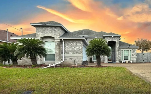 Coastal home in Central Location Corpus Christi, Texas