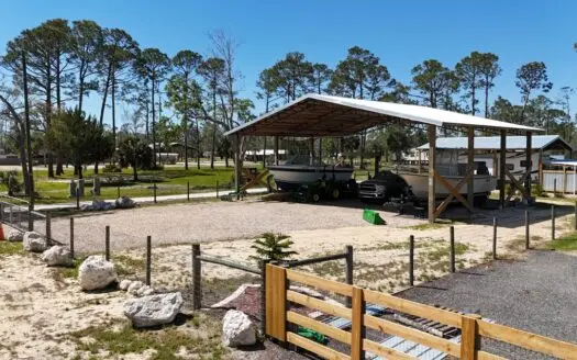 Pole Barn with Utilities ready for your Steinhatachee Getaway