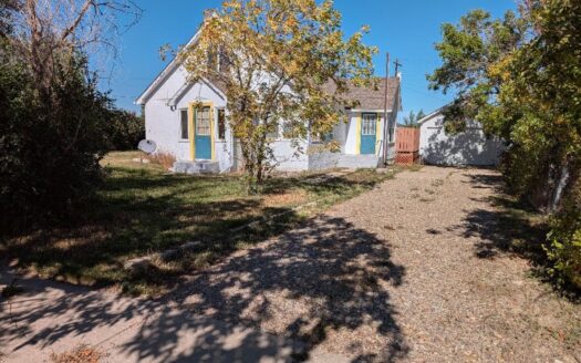 3 Bedroom Home In Sunburst Near Sweetgrass Mt