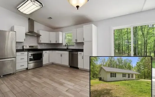 Single level home for Sale on the edge of West Plains!