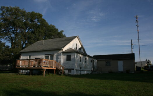 Crete property with potential.