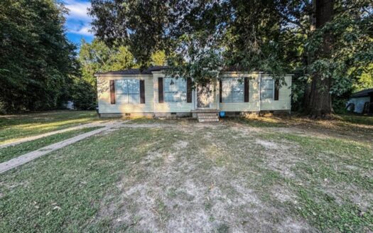 801 Eastwood Home on Large Corner Lot