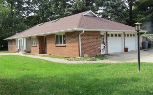 Earth-Contact Home with Country Feel in Stanberry, MO